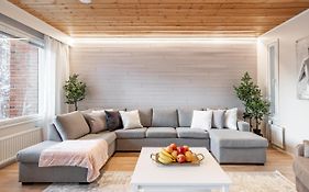 Arctic Holiday Apartments 5